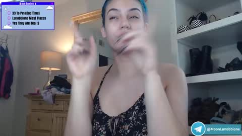 Snapshot of lunobbione chatting on March 19, 6:34 pm Lunobbione online show from March 19, 6:34 pm