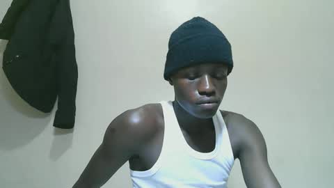 Snapshot of luoislove chatting on October 25, 8:55 am luoislove online show from October 25, 8:55 am