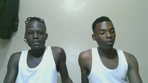 Snapshot of luoislove chatting on November 11, 7:14 pm luoislove online show from November 11, 7:14 pm