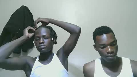 Snapshot of luoislove chatting on November 15, 8:27 pm luoislove online show from November 15, 8:27 pm