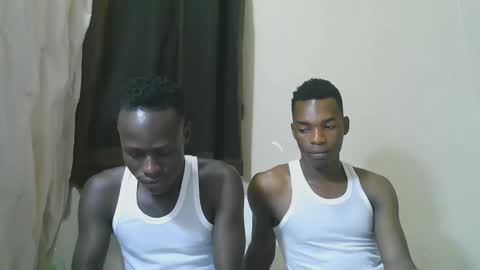 Snapshot of luoislove chatting on December 5, 5:09 pm luoislove online show from December 5, 5:09 pm