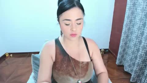 PAULINA online show from April 4, 2:36 pm