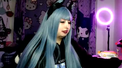 Snapshot of lussyevans_ chatting on July 31, 7:30 am lussyevans_ online show from July 31, 7:30 am