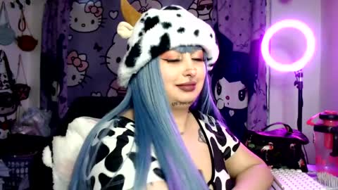 Snapshot of lussyevans_ chatting on August 7, 11:12 am lussyevans_ online show from August 7, 11:12 am