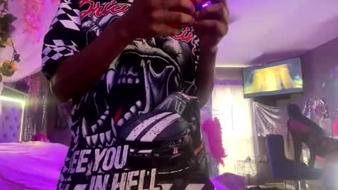 LUST online show from December 4, 7:00 pm