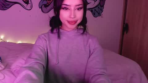 Valerie  April   online show from December 27, 4:36 am