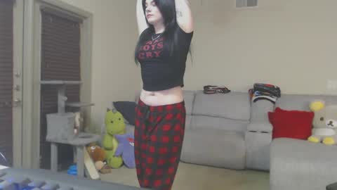 Snapshot of lustfullives chatting on December 24, 1:16 am LustfulLives online show from December 24, 1:16 am