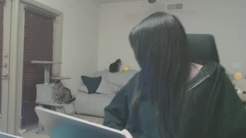 Snapshot of lustfullives chatting on February 11, 12:49 am LustfulLives online show from February 11, 12:49 am