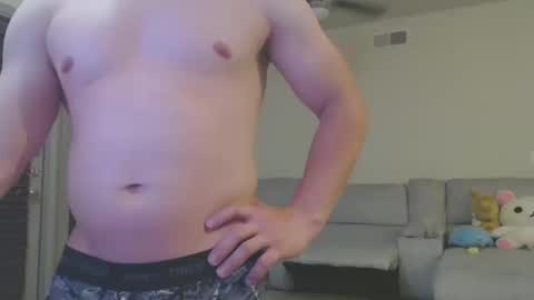 Snapshot of lustfullives chatting on October 10, 5:50 am LustfulLives online show from October 10, 5:50 am