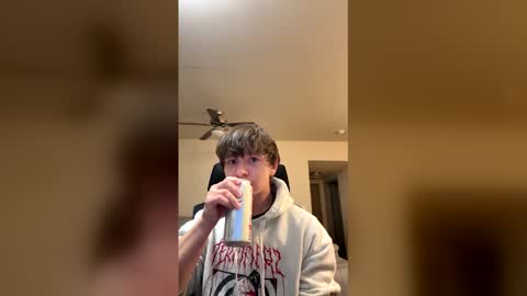 Snapshot of lustfullives chatting on January 16, 5:11 am LustfulLives online show from January 16, 5:11 am