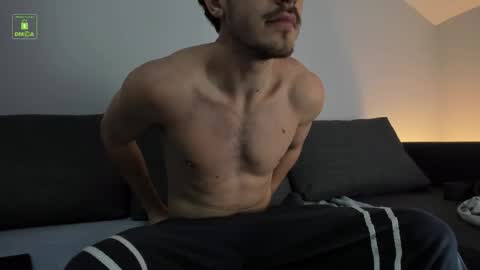 Snapshot of lustfullooking chatting on November 10, 6:01 am lustfullooking online show from November 10, 6:01 am