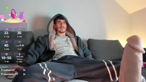 Snapshot of lustfullooking chatting on November 12, 6:14 am lustfullooking online show from November 12, 6:14 am