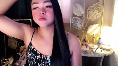 Trina online show from April 21, 1:42 am