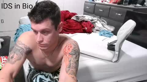  GUY ---  GIRL online show from September 10, 11:27 pm