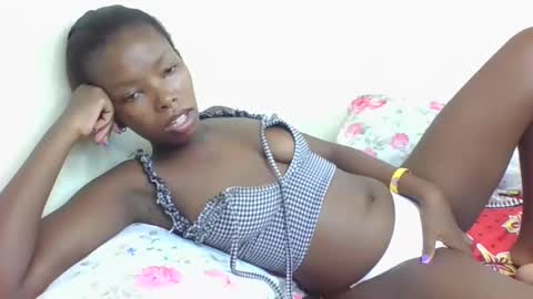 Snapshot of lustrousnerd chatting on January 23, 5:45 am Noreh online show from January 23, 5:45 am