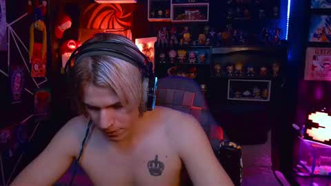 lustymatt online show from October 15, 4:01 am