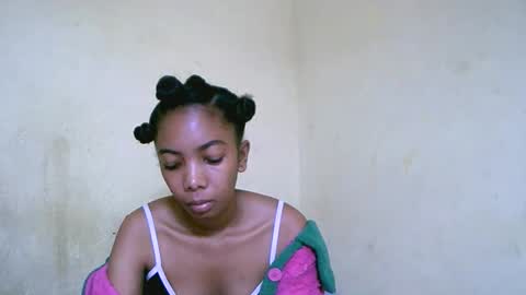 Snapshot of lutchia chatting on September 11, 11:27 pm lutchia online show from September 11, 11:27 pm