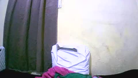 Snapshot of lutchia chatting on October 6, 6:49 pm lutchia online show from October 6, 6:49 pm