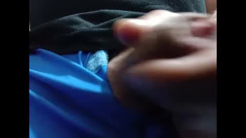 Snapshot of lutorres chatting on January 7, 5:01 am lutorres online show from January 7, 5:01 am