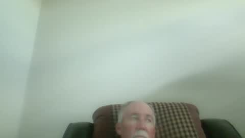 Snapshot of luv269er chatting on May 6, 8:58 pm luv269er online show from May 6, 8:58 pm
