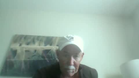 Snapshot of luv269er chatting on June 13, 4:16 pm luv269er online show from June 13, 4:16 pm