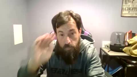 Snapshot of luv2likslit611455 chatting on October 15, 8:03 am Luv2likslit online show from October 15, 8:03 am