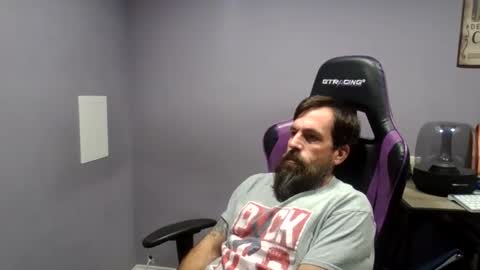 Snapshot of luv2likslit611455 chatting on October 29, 8:16 am Luv2likslit online show from October 29, 8:16 am