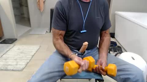 luv_missle online show from March 19, 4:38 am