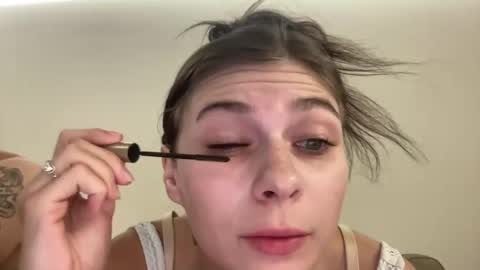 Snapshot of luvkoko chatting on October 27, 5:22 am luvkoko online show from October 27, 5:22 am