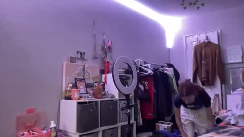 Snapshot of luvkoko chatting on December 2, 6:52 am luvkoko online show from December 2, 6:52 am