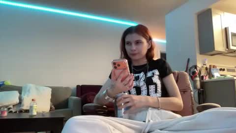 luvkoko online show from April 24, 5:21 am