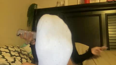 luvrxstarx online show from February 11, 2:49 am