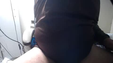 Snapshot of luvs2kiss chatting on January 16, 9:41 pm luvs2kiss online show from January 16, 9:41 pm