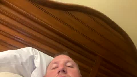 Snapshot of luvtobenude21 chatting on October 3, 1:35 am Joe and Sarah online show from October 3, 1:35 am