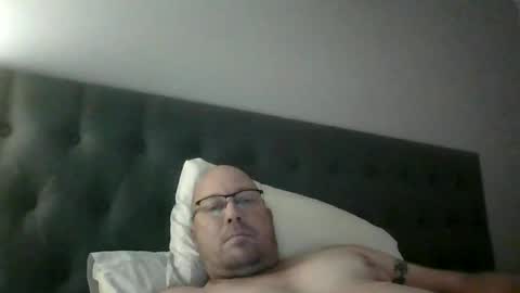 luvtwogodown online show from January 22, 11:21 pm