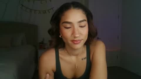 Liv 3 online show from November 30, 12:14 am