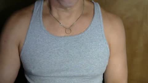 Snapshot of luvzjerkingoff chatting on January 13, 1:17 pm luvzjerkingoff online show from January 13, 1:17 pm