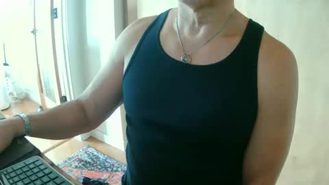 Snapshot of luvzjerkingoff chatting on February 5, 6:26 pm luvzjerkingoff online show from February 5, 6:26 pm