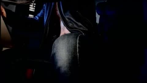 Im a   -  CAMGUY YOU  LIKE to FUCK online show from November 11, 1:05 am