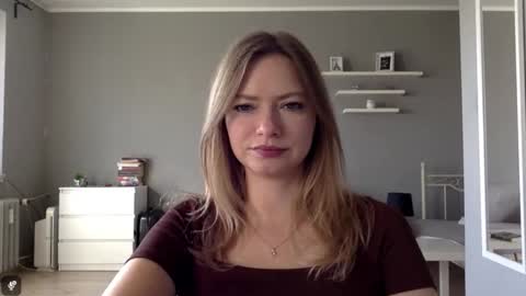 Snapshot of lux_millie chatting on October 3, 1:52 pm Millie online show from October 3, 1:52 pm