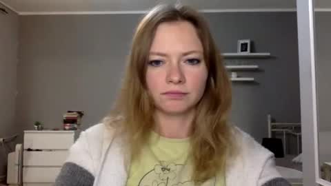 Snapshot of lux_millie chatting on October 21, 8:53 pm Millie online show from October 21, 8:53 pm