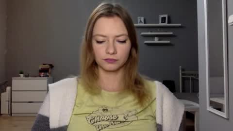 Snapshot of lux_millie chatting on October 29, 3:47 pm Millie online show from October 29, 3:47 pm