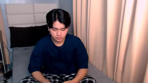 queen lux online show from March 8, 5:54 pm