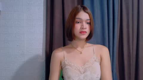 queen lux online show from April 14, 2:56 pm