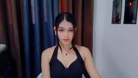 queen lux online show from July 20, 11:40 pm