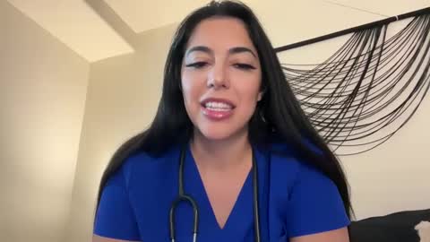 luxcher22 online show from December 12, 3:21 am