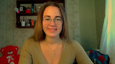 Snapshot of luxie_queen chatting on October 11, 6:56 am Katie online show from October 11, 6:56 am