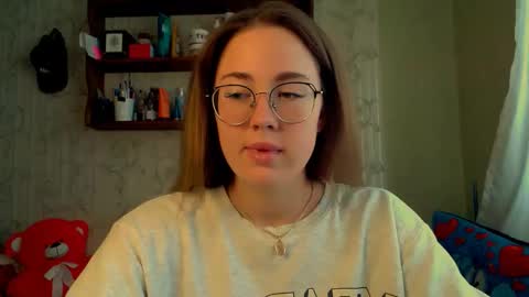 Snapshot of luxie_queen chatting on October 24, 9:38 am Katie online show from October 24, 9:38 am