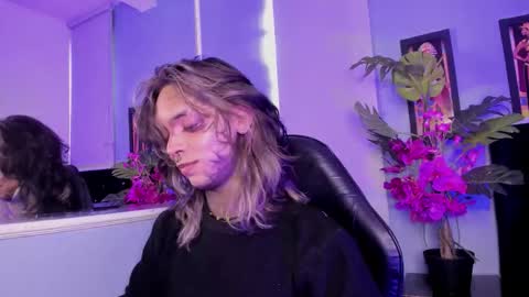 Luxiel 3 online show from December 2, 9:54 pm