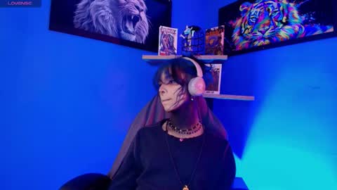 Luxiel 3 online show from March 17, 10:35 pm